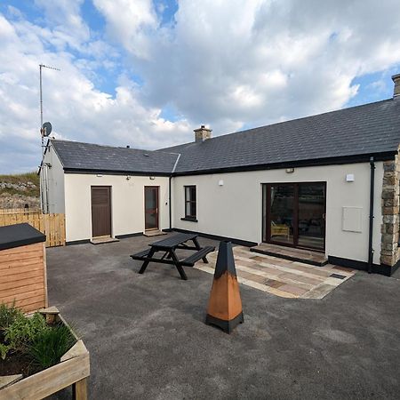 Creevy Cottages ロスナウラー エクステリア 写真